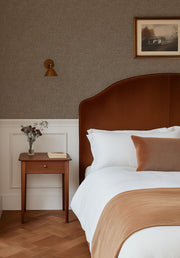 Cocoa Linen – Textured Wallpaper in Deep Brown