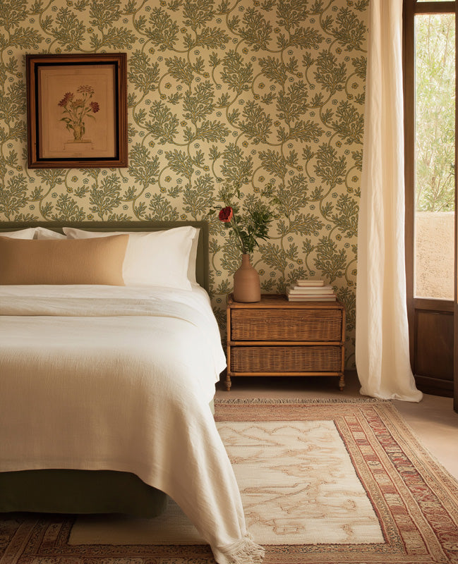 Heritage Vine Botanical Wallpaper