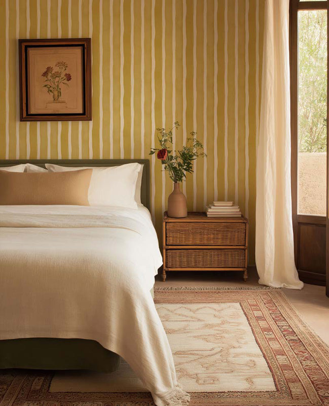 Hand-Painted Stripes – Wallpaper in Multi Colours