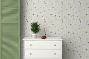 Wildflower Meadow Scatter Wallpaper – Soft Botanical Pattern