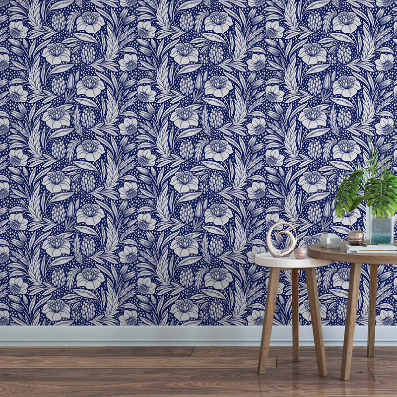 Indigo Garden – Classic Botanical Floral Wallpaper