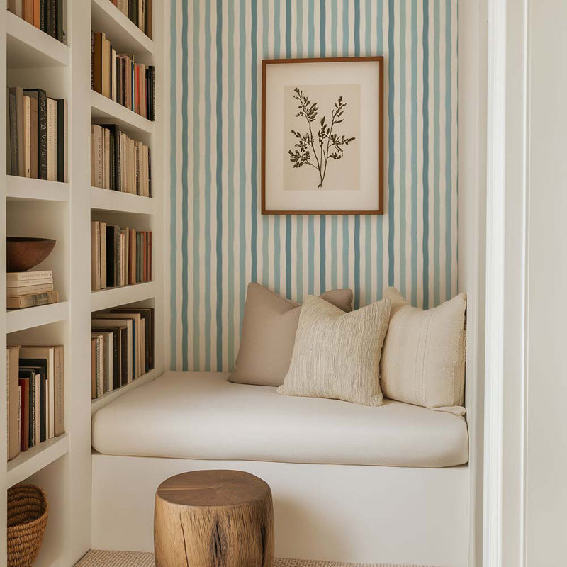 Soft Wavy Stripes – Wallpaper in Multi Colours